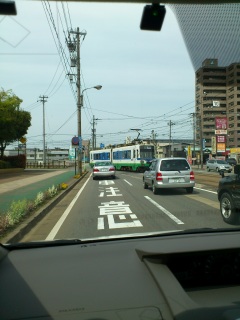 �H�ʓd��