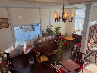 ���g���ȃJ�t�F